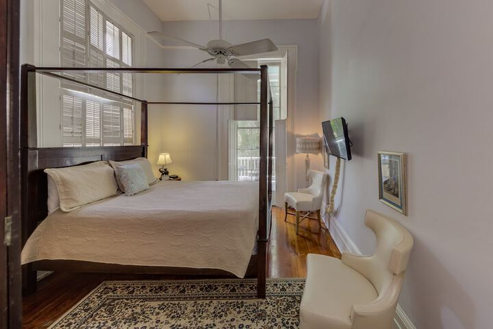 Room 45 of 113