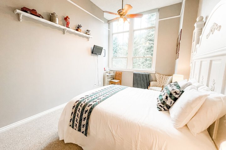 Room 109 of 140