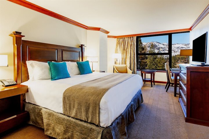 Everline Resort and Spa Lake Tahoe