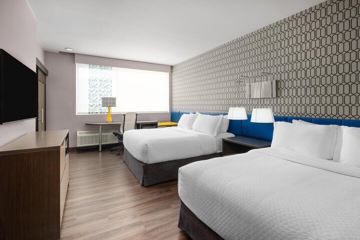 GLō Best Western Enid OK Downtown / Convention Center Hotel