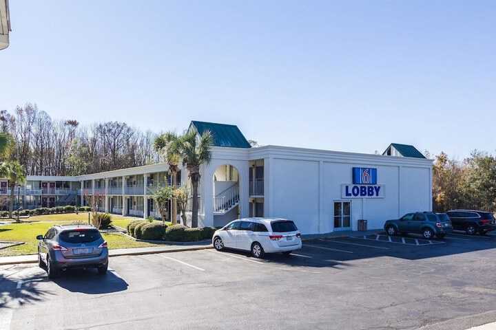 Motel 6 Townsend GA