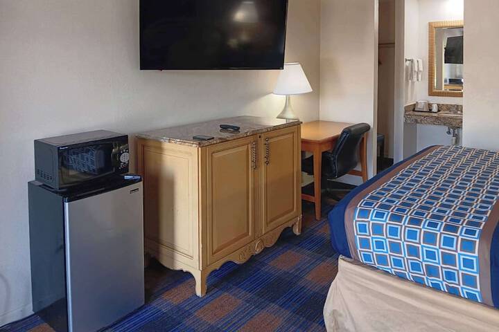 Room 22 of 30