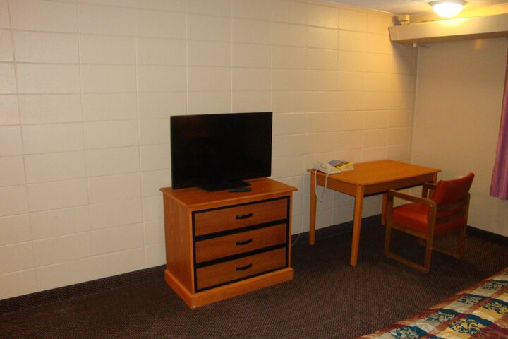 Room 15 of 24