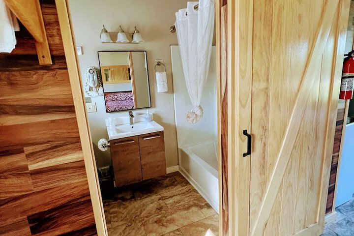 Room 35 of 177