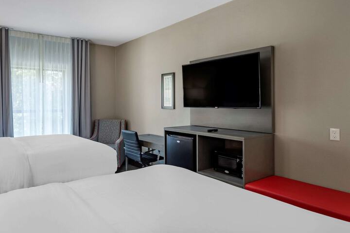 Room 34 of 51