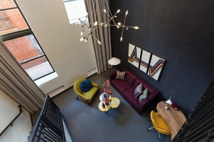 Room 25 of 65