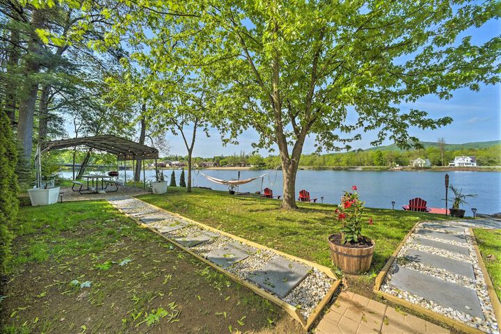 Lake Luzerne Home w / Fire Pit on Hudson River