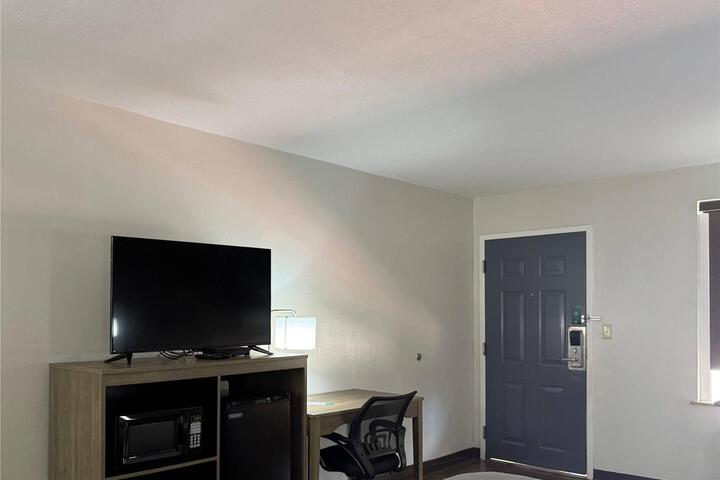 QUALITY INN AND SUITES