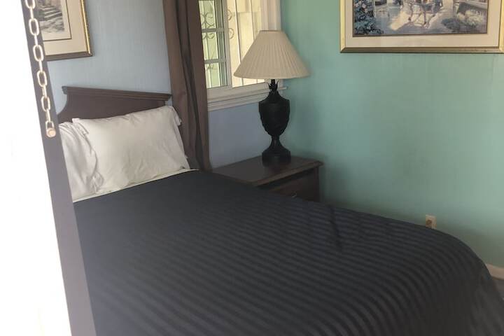 Room 41 of 65