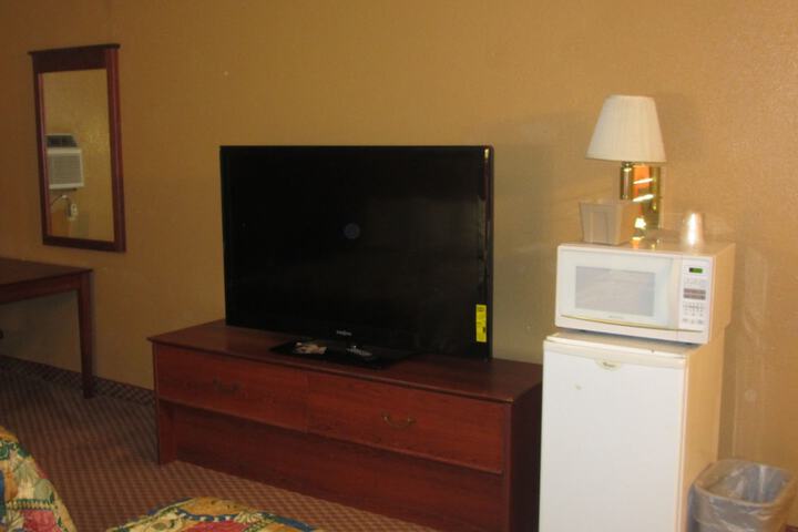Room 28 of 58