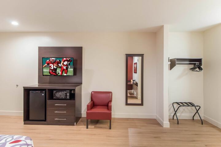Room 36 of 40