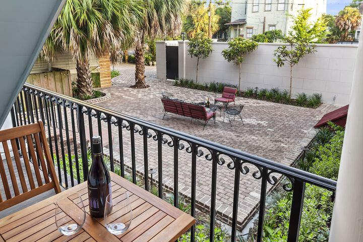 Hotel 4 of 65