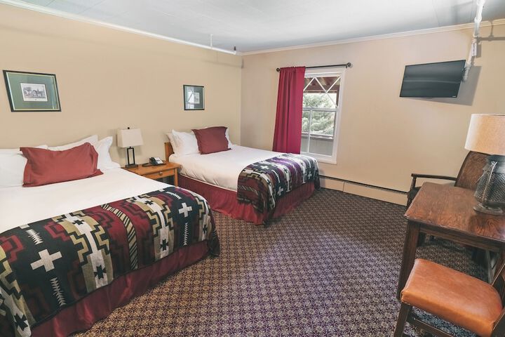 Room 48 of 62