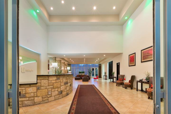 Hotel 9 of 65