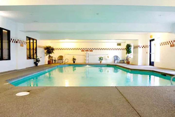 Pool 2 of 25