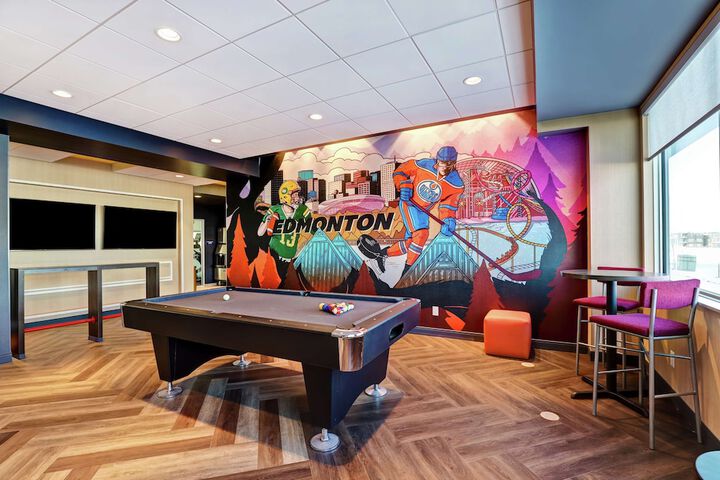 Hotel Interior 11 of 45