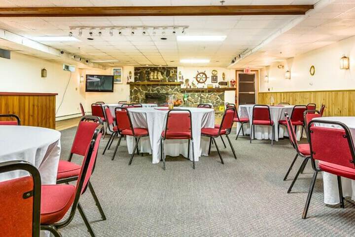 The Rhumb Line Resort