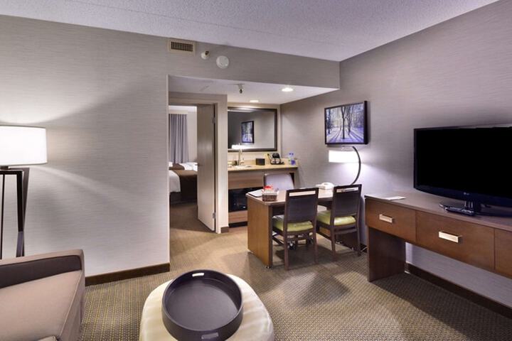Room 22 of 39