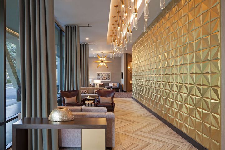 Hotel Interior 8 of 39