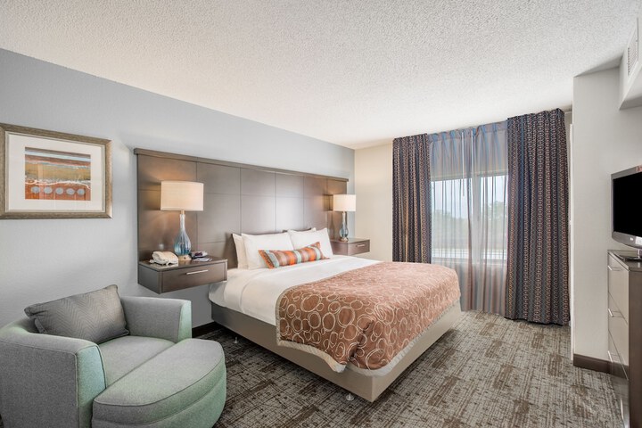 Staybridge Suites Wilmington-Newark by IHG