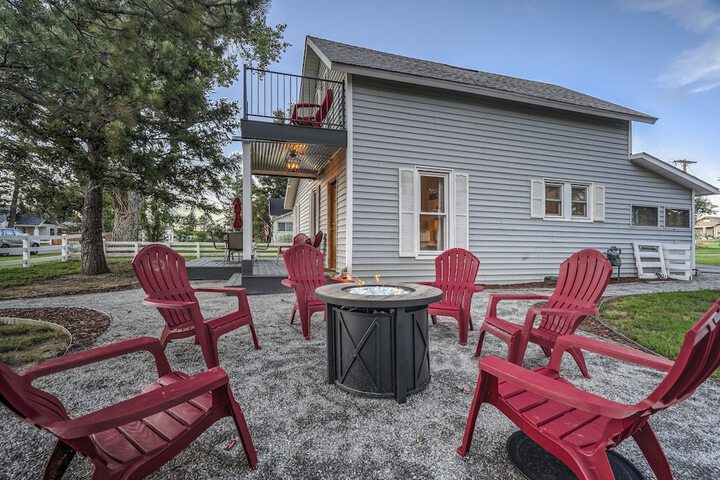 Bluebird Inn
