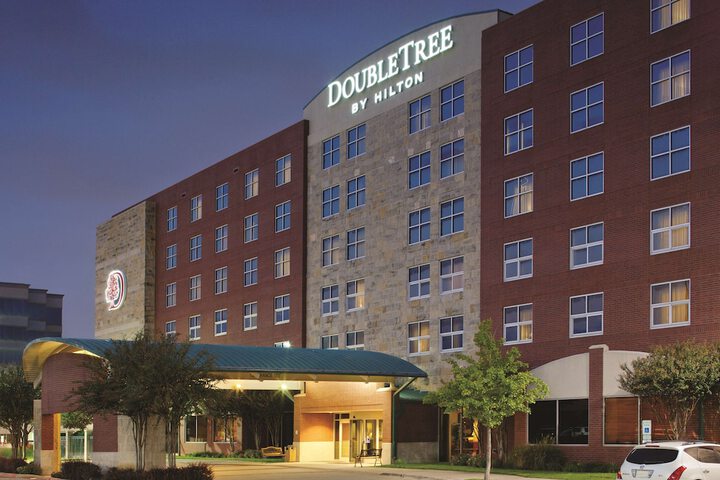 Hotel 2 of 32