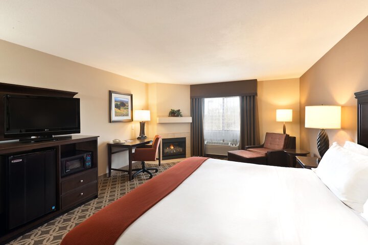 Room 15 of 36