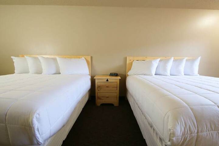 Woodside Dells Hotel & Suites
