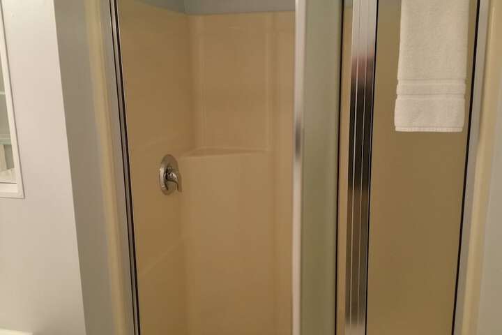 Room 15 of 36