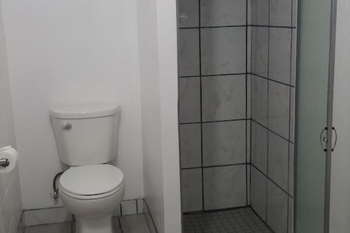Room 62 of 71
