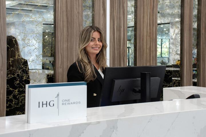 Hotel 11 of 77