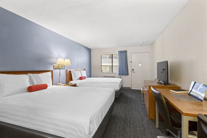Good Nite Inn - Calabasas