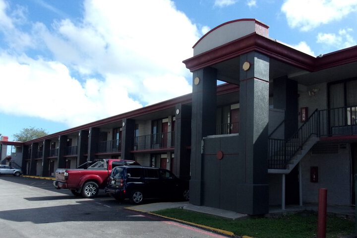 Hotel 3 of 20