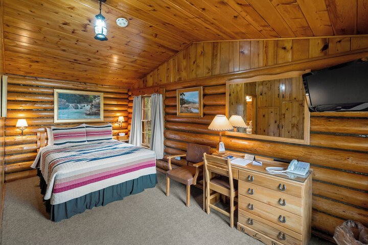 El Western Cabins & Lodges