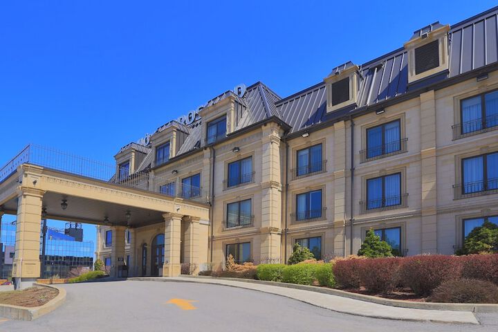 Hotel Brossard an Ascend Collection Hotel