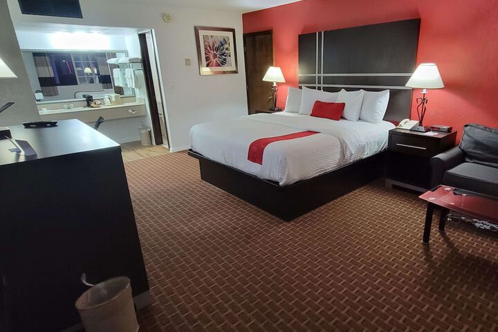 Ramada by Wyndham Mountain Home
