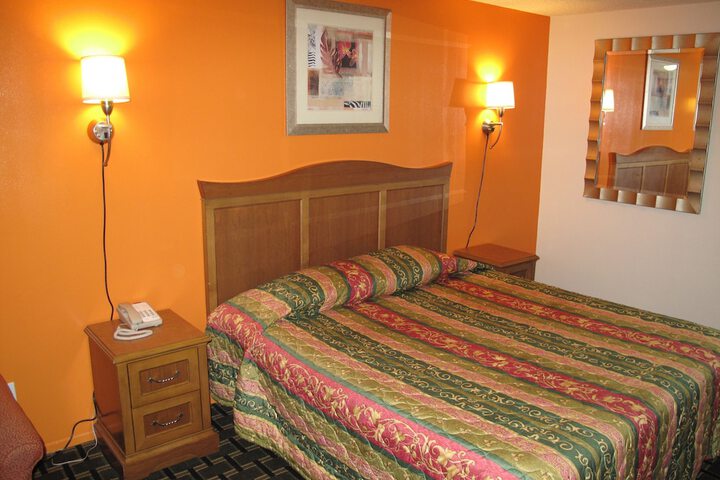 Room 116 of 154
