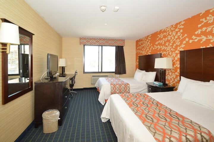 Room 17 of 31