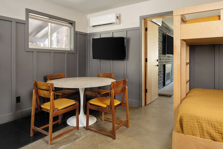 Room 79 of 119