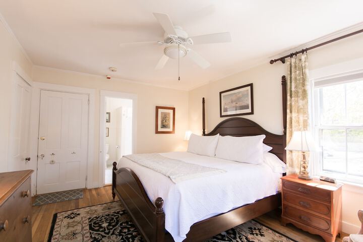 Room 15 of 47