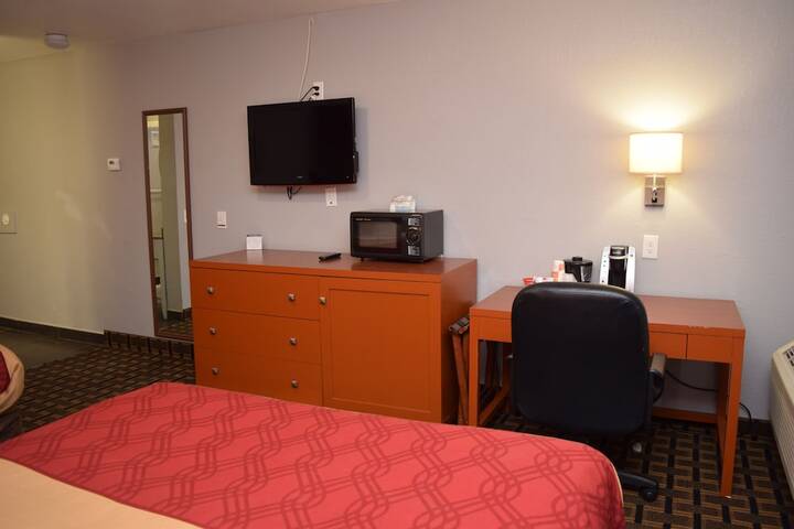 Room 14 of 26