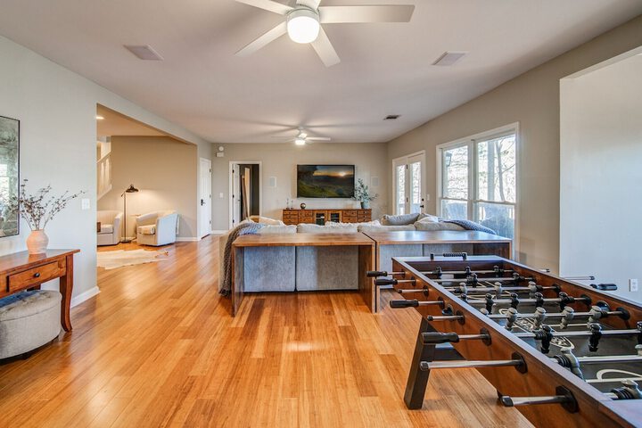 Luxury Mountain Home in Big Canoe! Golf / Lake / EV / Game Room!