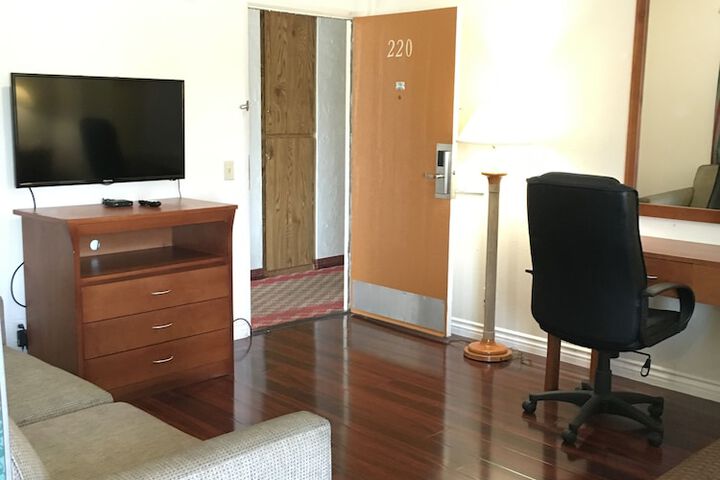 Room 20 of 54