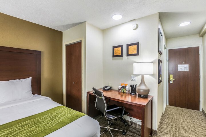 Room 19 of 35