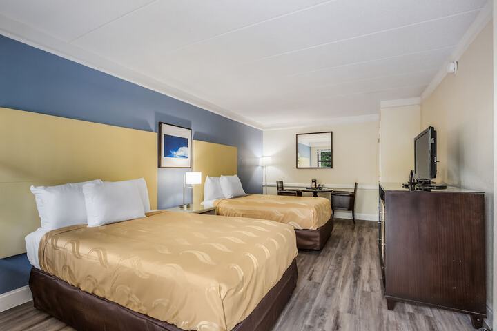 Room 28 of 41