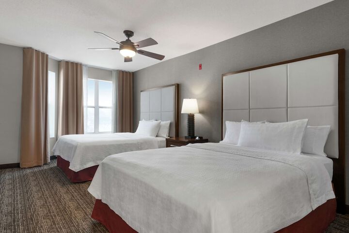 Room 14 of 39