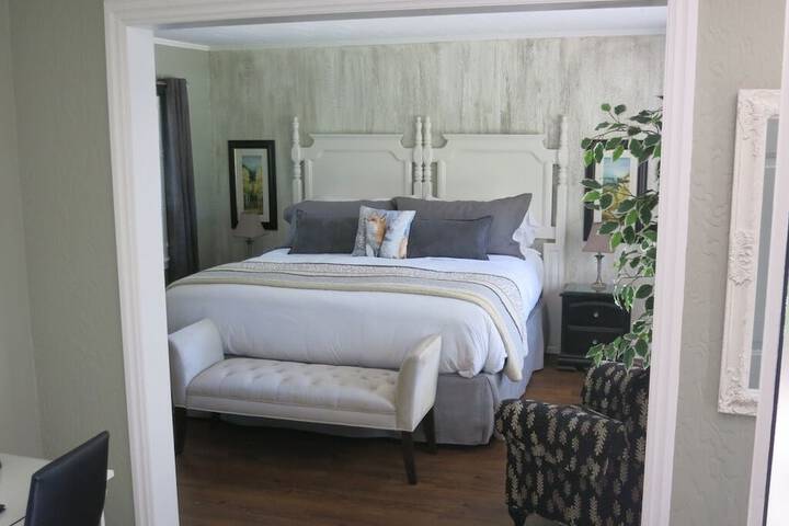 The Woodview Inn