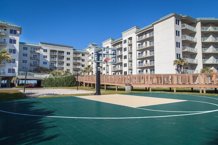 Holiday Inn Club Vacations Galveston Beach Resort by IHG