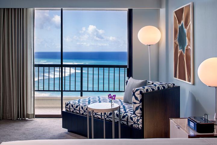Hyatt Regency Waikiki Beach Resort & Spa