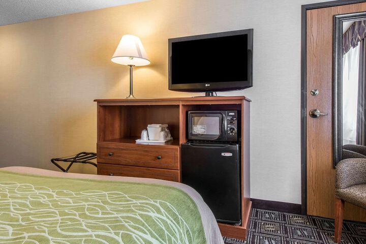 Comfort Inn Weirton - Steubenville